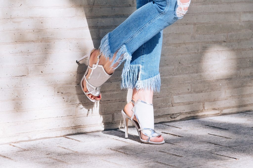 How to wear the fringe jeans that everyone wants right now