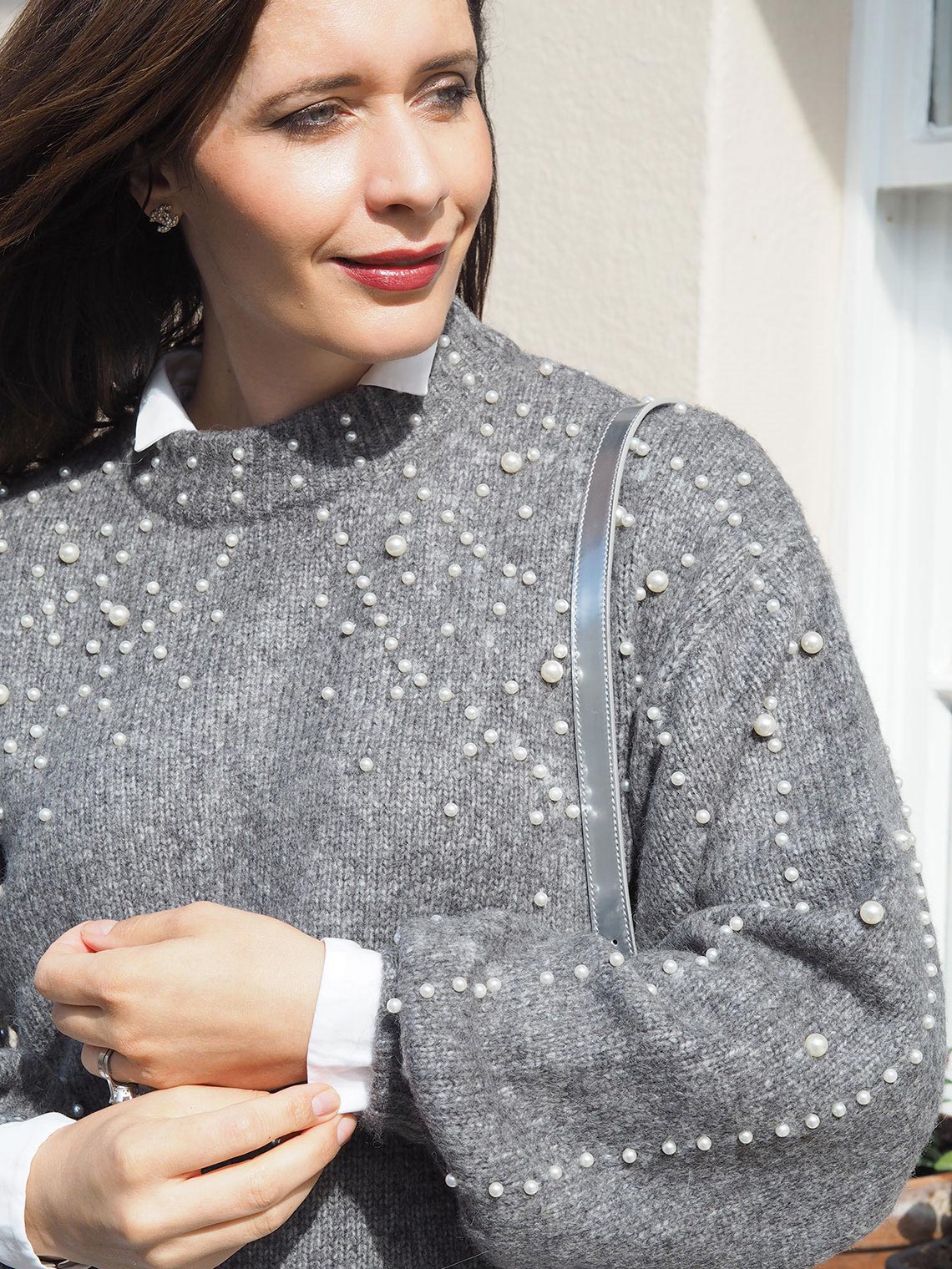 grey sweater with pearls autumn trend