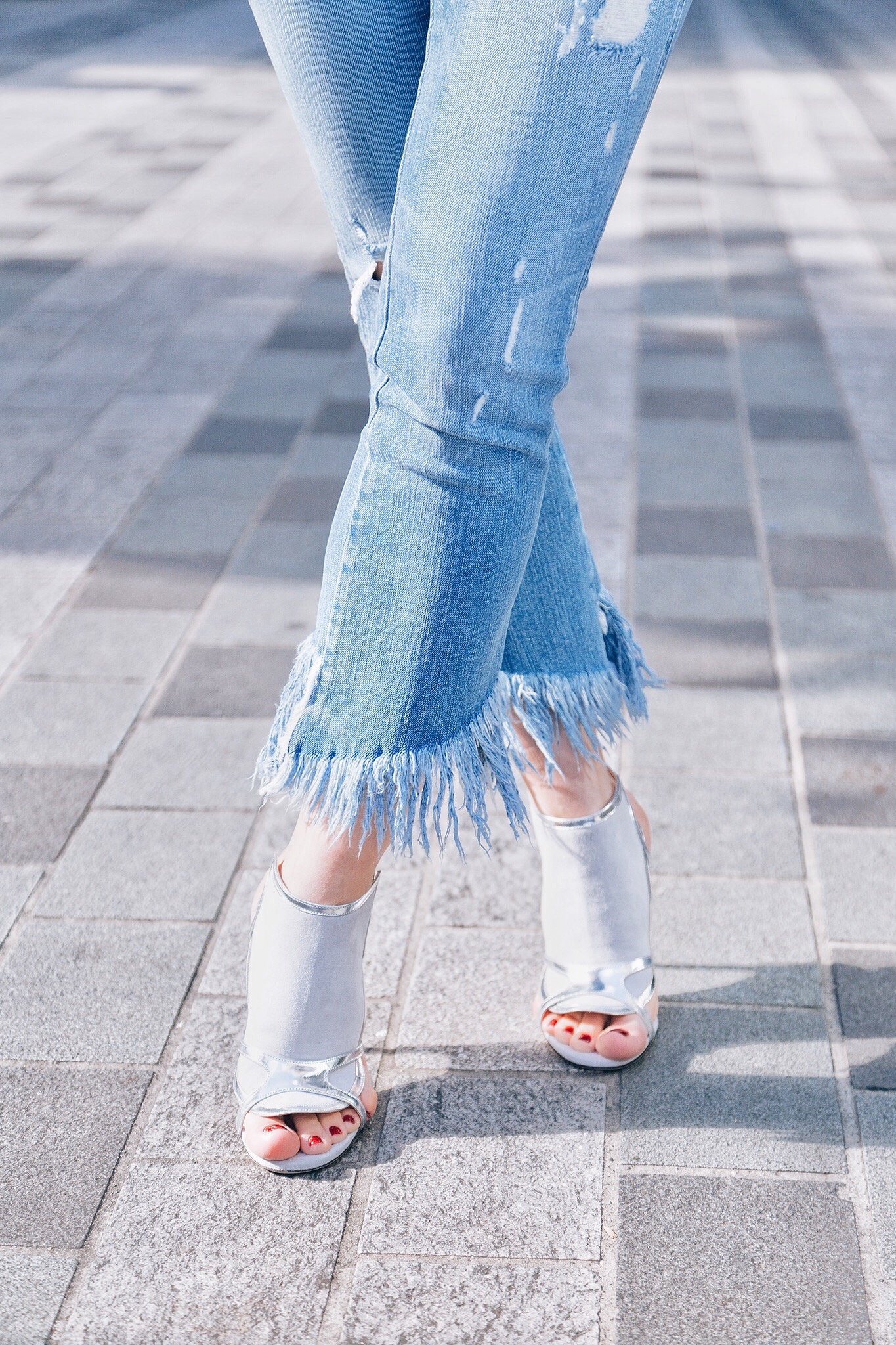 How to wear fringe jeans
