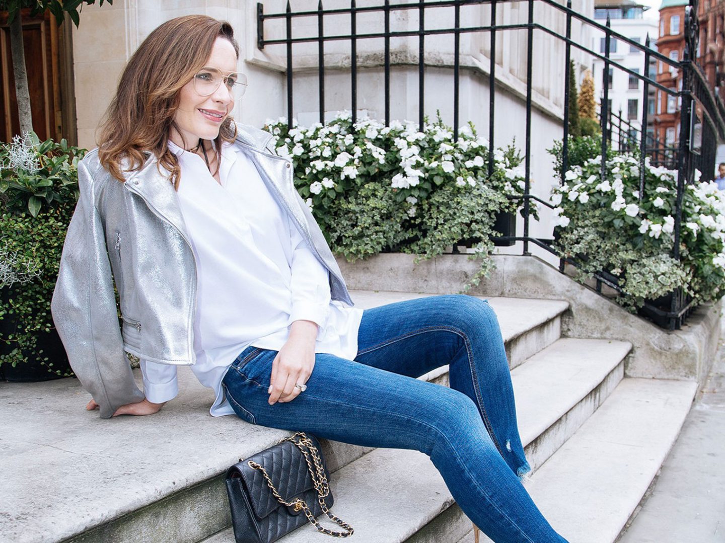 Classic white shirt and why you should have at least one in your wardrobe