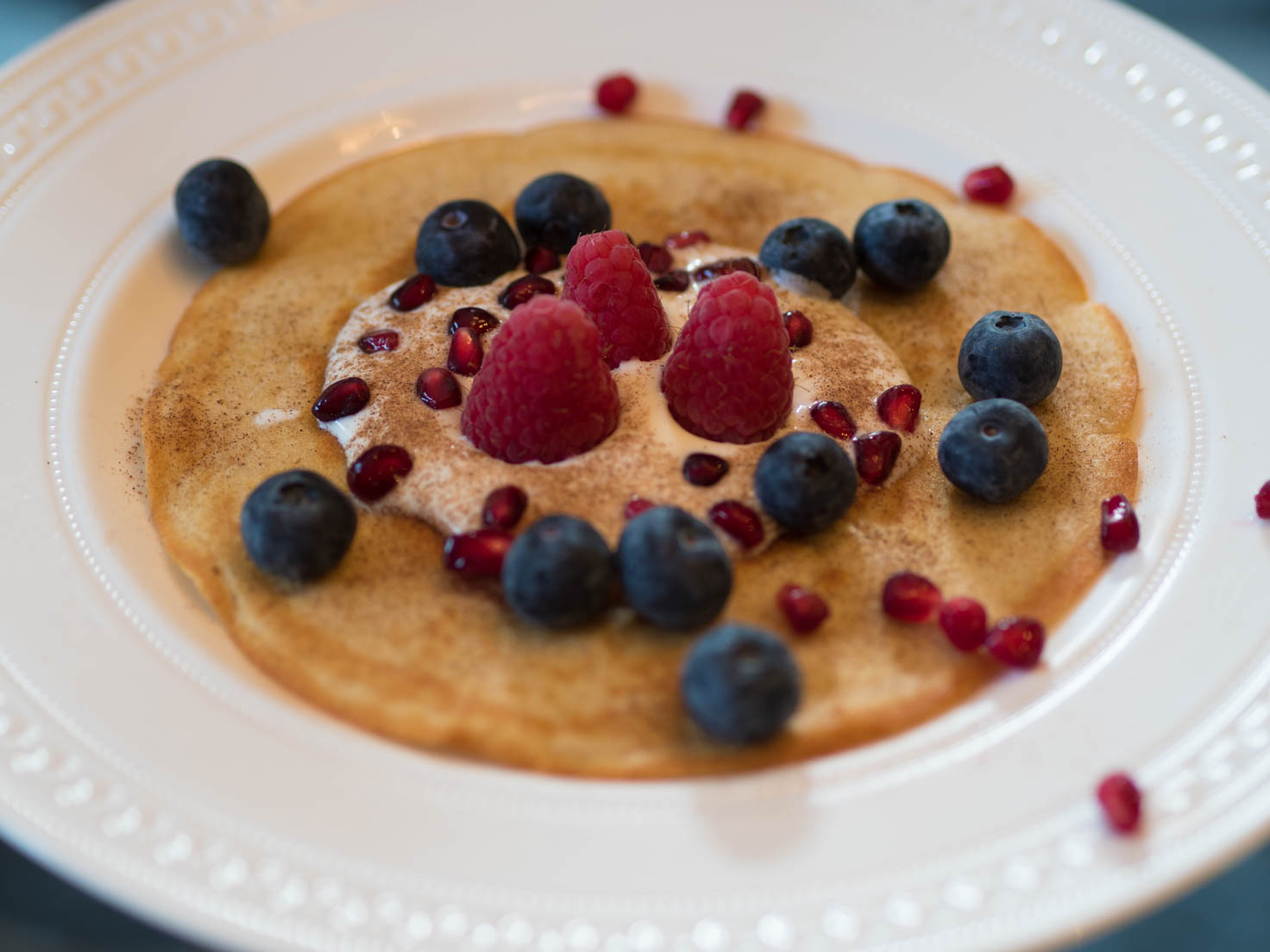 Buckwheat pancakes with lactose free yogurt and berries