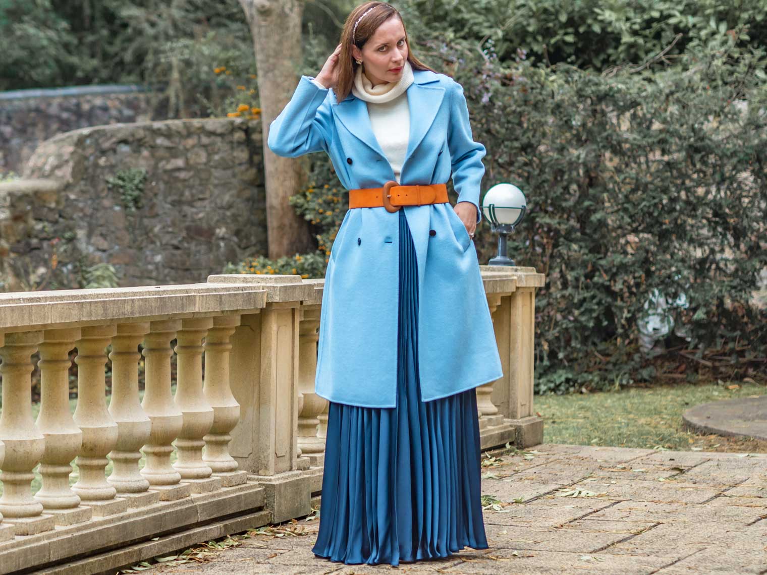 How to style pleated maxi skirt in winter