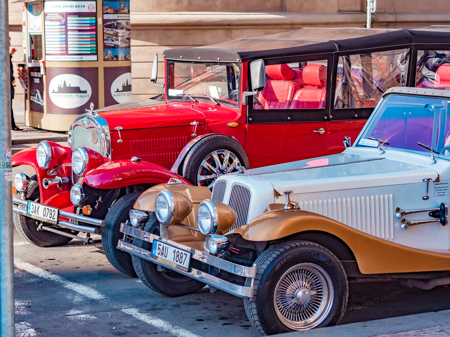 Prague sightseeing in historical cars