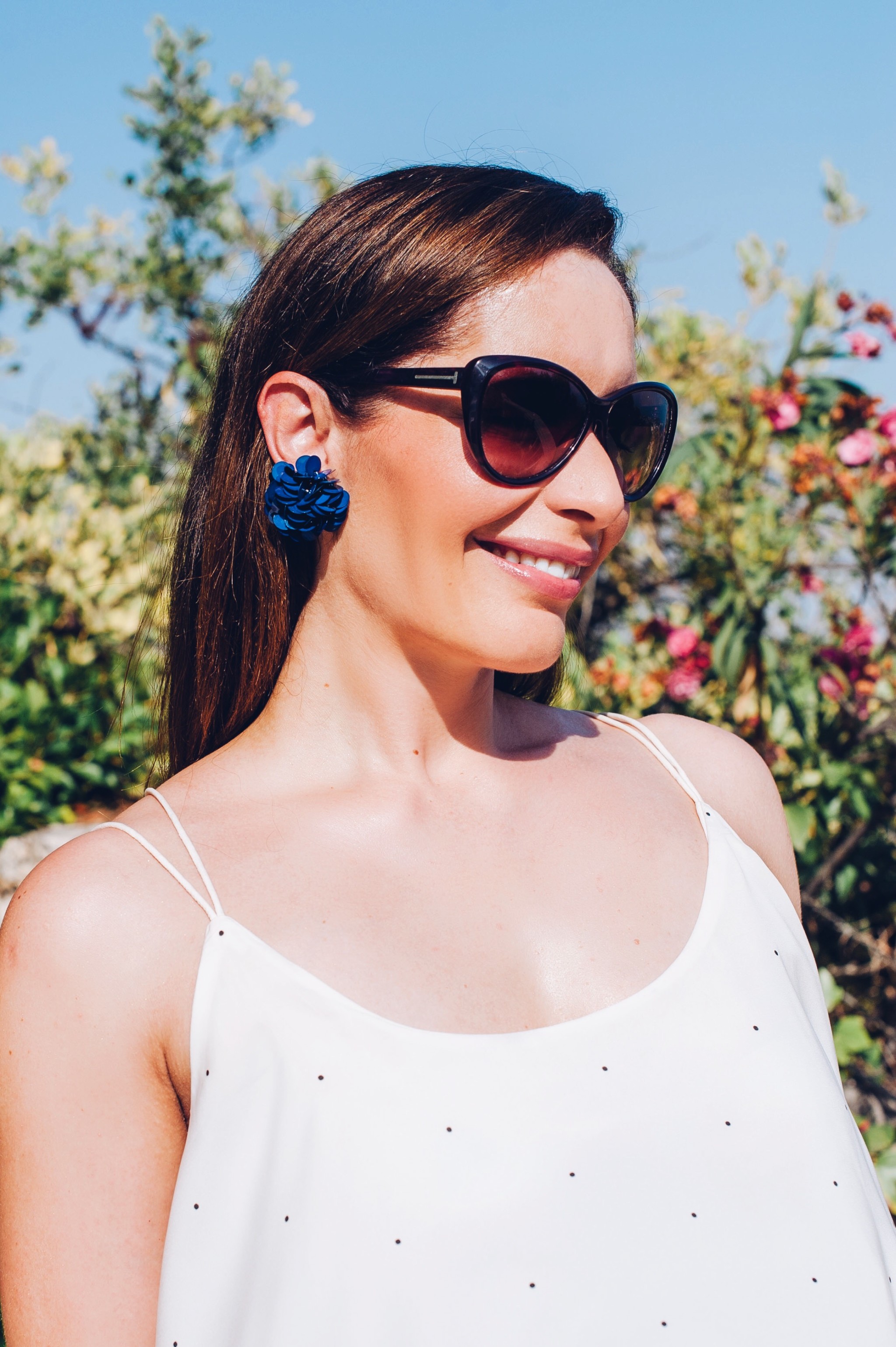 How to wear flower earrings 